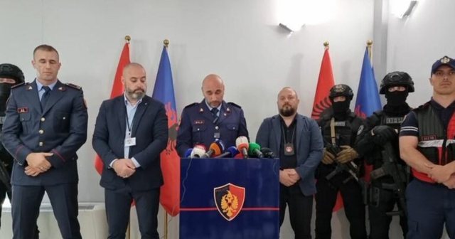 U kapën në një restorant, kush janë 7 të arrestuarit