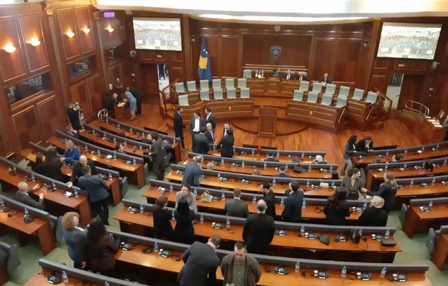 Konstituimi i Kuvendit të Kosovës, dështon seanca edhe në