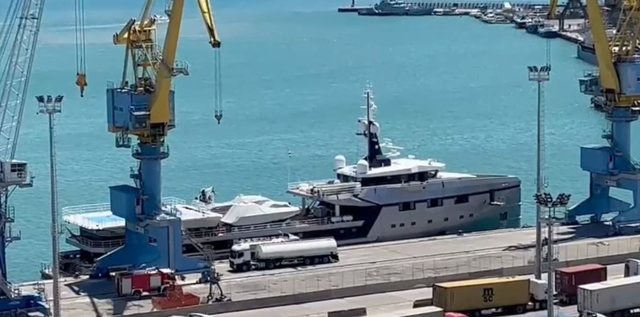 Ballkani, pompa e benzinës e miliarderëve të botës!