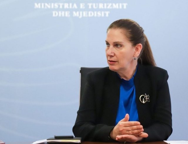 Ministrja Kumbaro: Vendet e kujtesës tani, destinacione turistike dhe