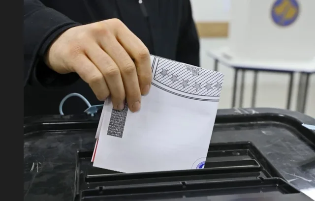 Caktohet data e zgjedhjeve vendore në Kosovë