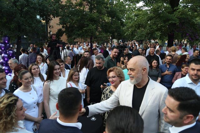 Fotot/ Çfarë nuk u pa nga festa e PS-së!