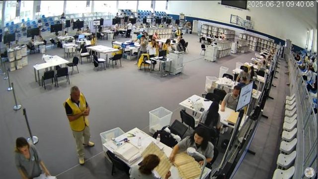 Vijon rinumërimi për Tiranën, hapen 28% e kutive!