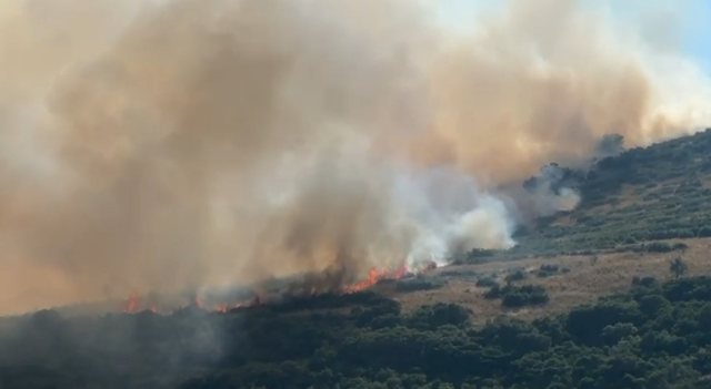 Video/ Zjarr masiv në Kudhës