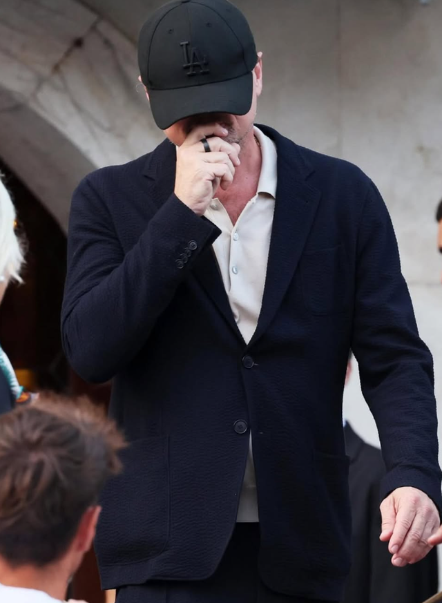 Super VIP-at pushtojnë Venecian për dasmën e Bezos dhe