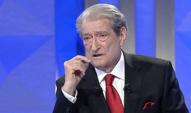 Gazetari: Berisha nuk është i vetmi fajtor, ja kush tjetër mban