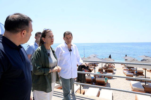Kumbaro në Himarë: Plazhet publike, siguria dhe ndalimi i zhurmave