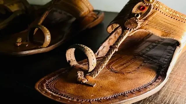 Prada në telashe: Sandalet indiane që u shitën si luksoze