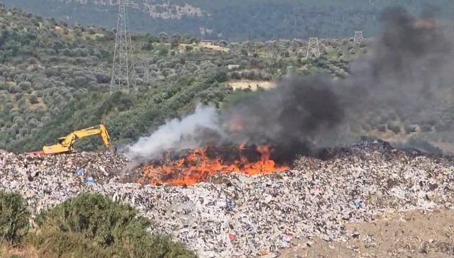 Zjarri në Elbasan, reagimi i Mbrojtjes Civile dhe situata në terren