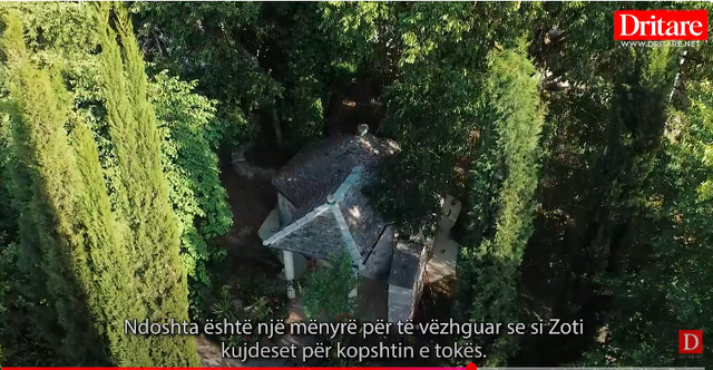 Tyrbja e Baba Demirit në Libohovë, treguar nga një anglez