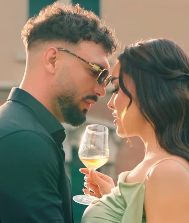 Romancë mes Xhensilës dhe Ledrit? Postimi i fundit ndez rrjetin!