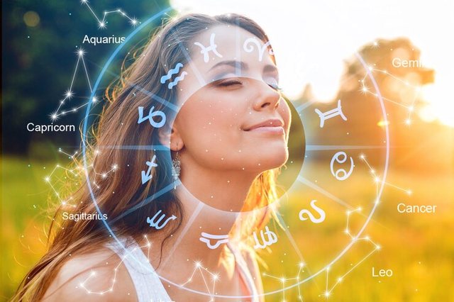 Zbuloni cilat janë cilësitë e femrave të zodiakut!