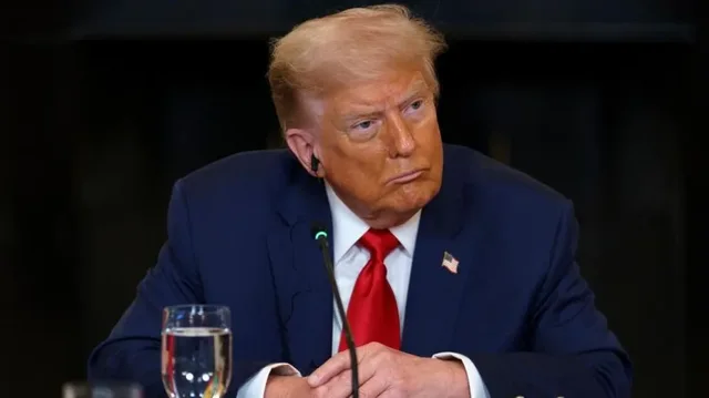 Trump: Nga 1 gushti, tarifa të reja doganore prej 35% për