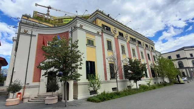 Dorëheqje dhe shkarkime pas ultimatumit të Ramës për
