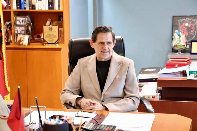 Dorëhiqen drejtorët e kryetarët e njësive në