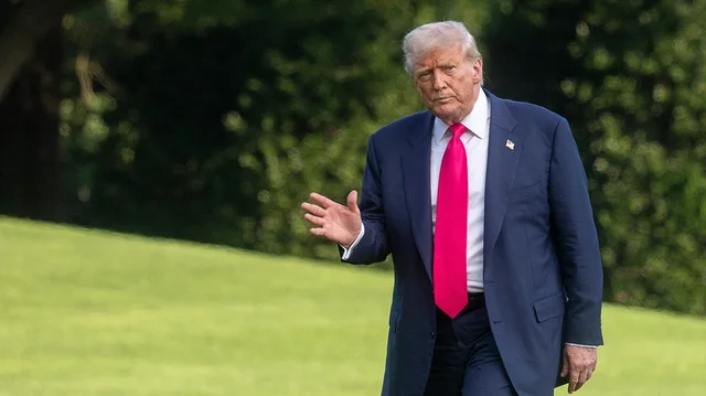 Shenja të pazakonta në trupin e Trump. Shtëpia e Bardhë: Ja