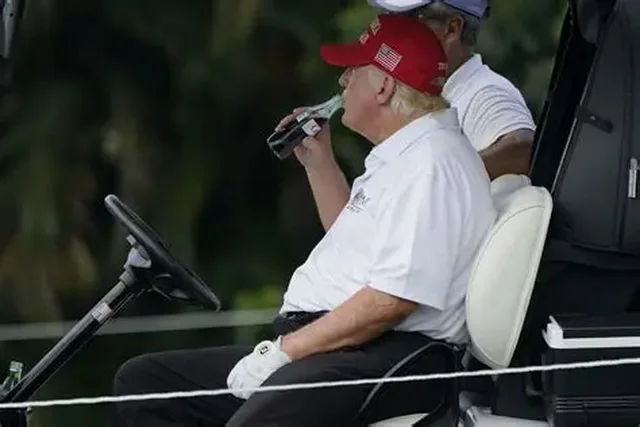 Pse Donald Trump po i kërkon Coca-Cola-s të ndryshojë