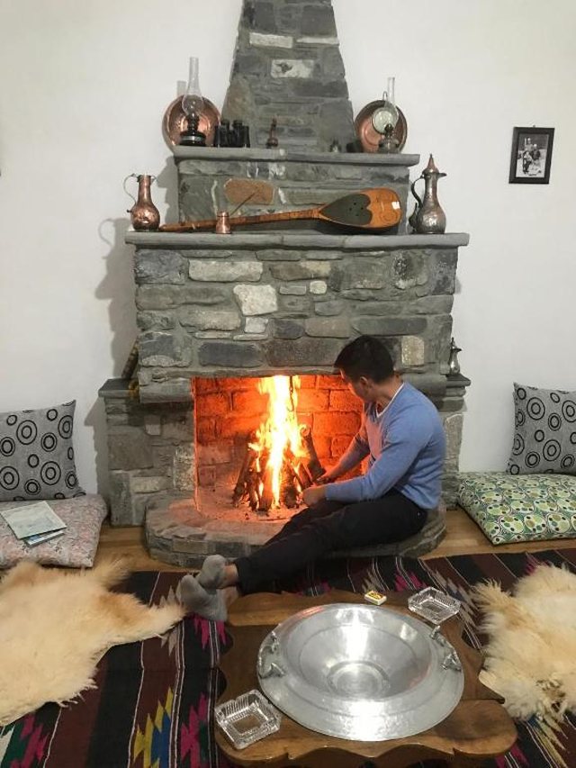 Nga oda e burrave në atraksion turistik. Si ruhet tradita në Rabdisht