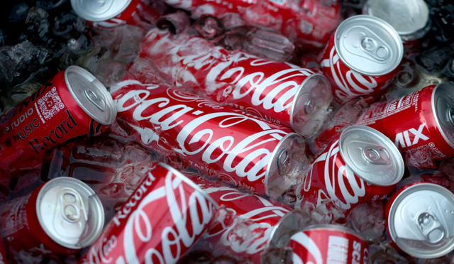 Cola-Cola i bindet Trump për ndryshimet por nuk bëhet një produkt