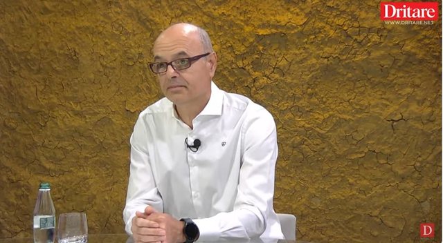 Petro Koçi: Tërmeti në administratën vendore! Pse i