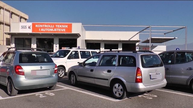 Kodi i ri Penal, 2 vite burg kush lëviz me makinë pa i bërë