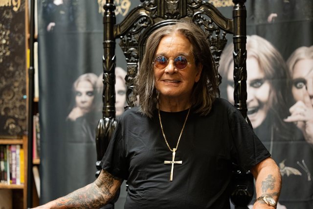 220 milionë dollarë. Ja kush përfiton nga testamenti i Ozzy-t