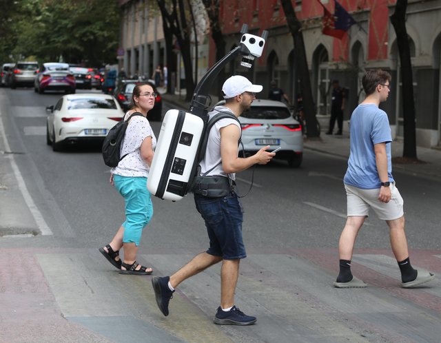 Tirana e 1 gushtit!