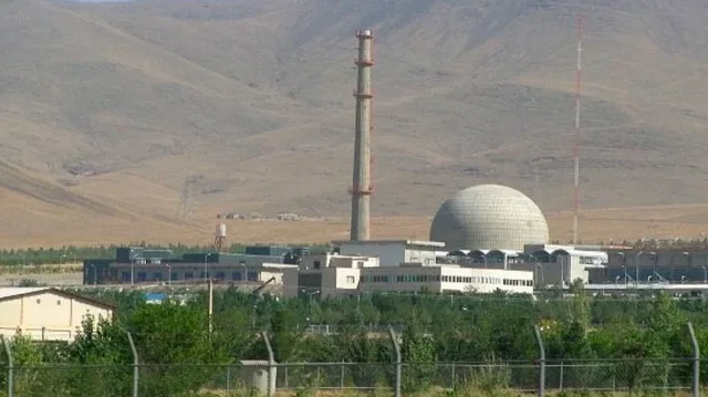 Financial Times: Rusia ndihmon Iranin me programin bërthamor.