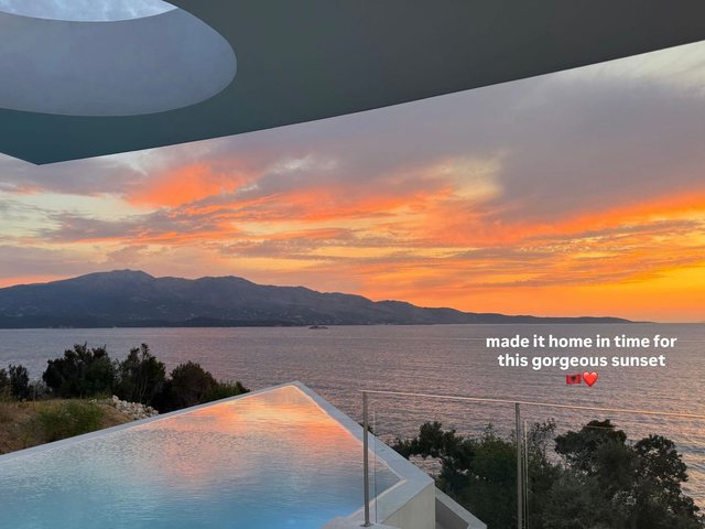 Foto/ Dua me pushime në shtëpi, në Shqipëri!