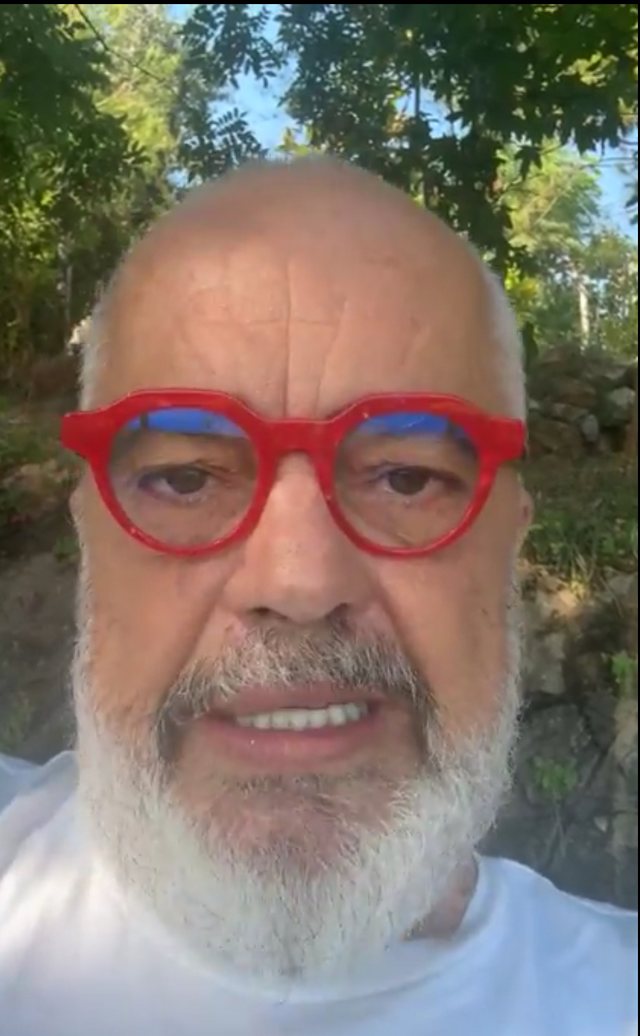 Le nam me këto syze kalamajsh! Rama kthen përgjigjen epike