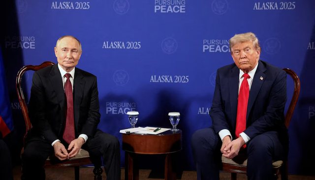 Reagimi epik i Trump-it kur Putini e fton në Rusi!