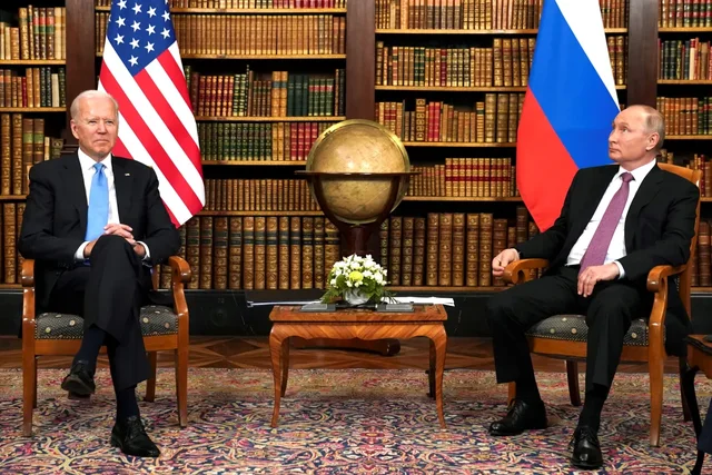 Foto/ Vladimir Putin ndër vite me presidentët amerikanë