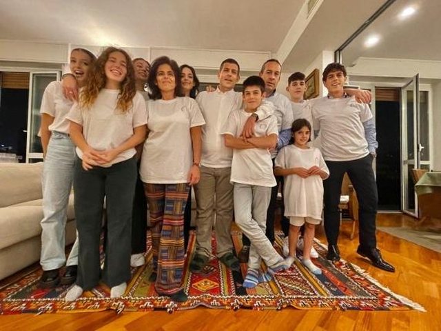 Një familje me dhjetë fëmijë në Milano: Historia e