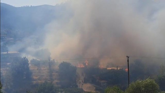 Korçë/ Rrjeti elektrik i amortizuar, shkëndija i vë