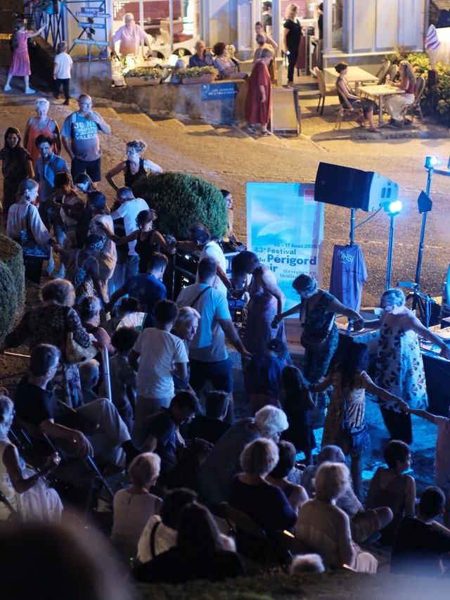 Shqipëria e ftuar nderi në Festivalin Ndërkombëtar të