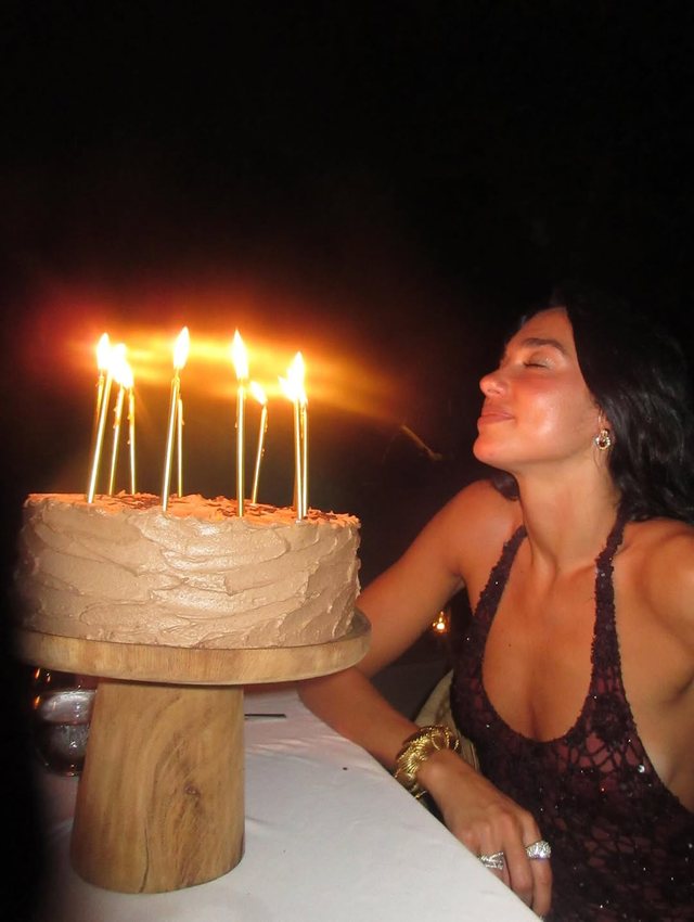 Dua Lipa feston 30-vjetorin: Më e bukura sapo ka filluar