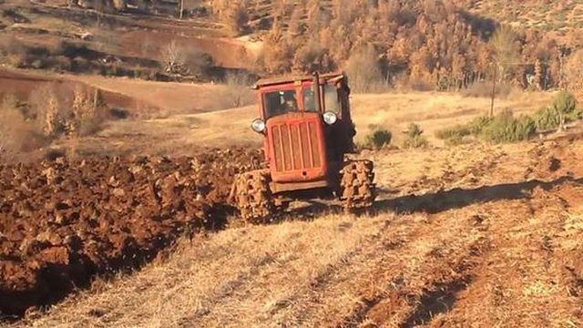 Si u ndërtua traktori i parë shqiptar!