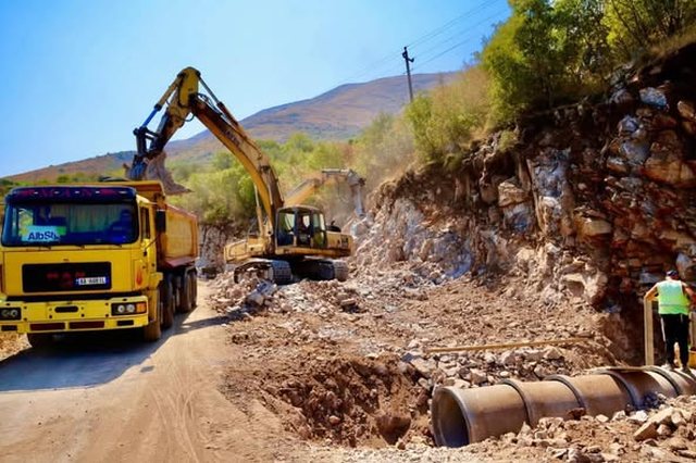 Rruga Shirokë–Zogaj drejt përfundimit!