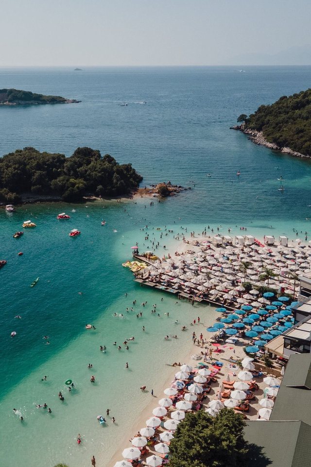 The New York Times: Shqipëria, ylli i ri i turizmit europian