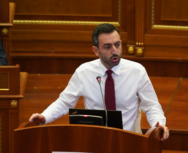 Kush është Dimal Basha, kryetari i ri i Kuvendit!