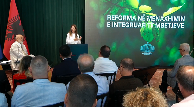 Mirela Kumbaro: Parimi ndotësi paguan nuk mund të mbetet vetëm