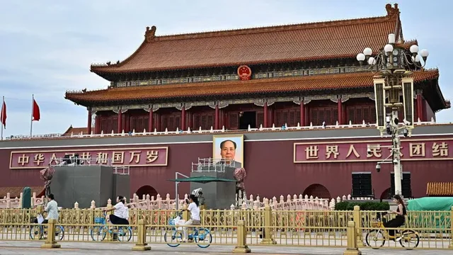 Parada gjigante në Kinë. Xi Jinping, Putin dhe Kim Jong Un shfaqin