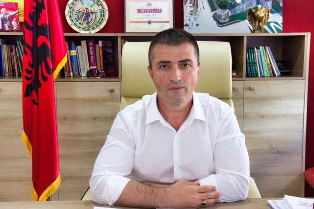 Tërmet Peci i kthen përgjigje Belind Këlliçit