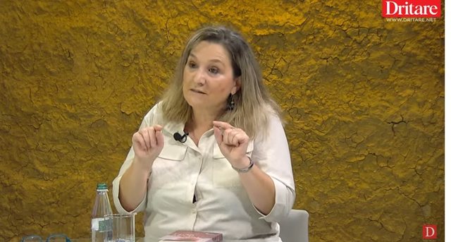 Flutura Açka: Deputeti i PD-së që shkarkoi numëruesin