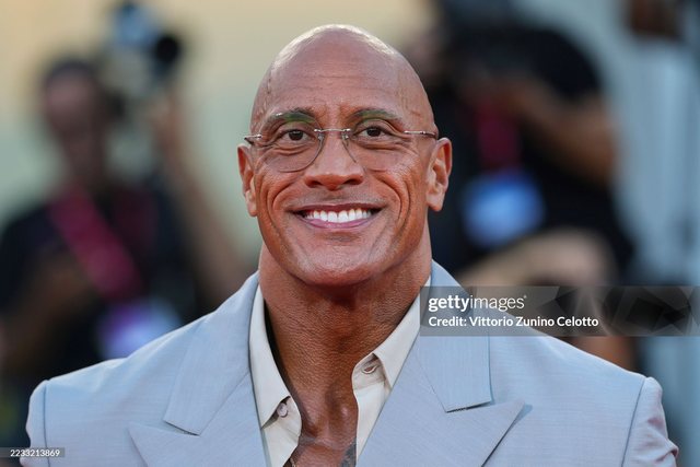 Dwayne Johnson shokon fansat me pamjen e tij të re