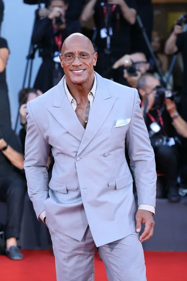 Dwayne Johnson shokon fansat me pamjen e tij të re