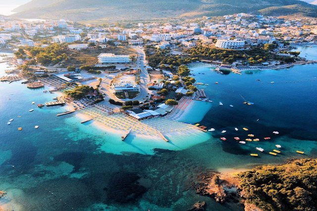 Rama: Tallavaja e Beach Bareve që streson gjithë dynjanë, duhet