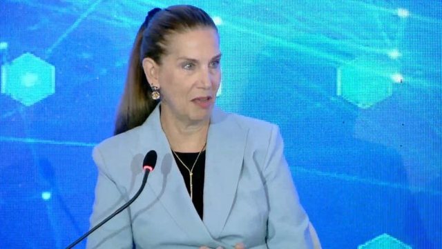Kumbaro: Turizmi dhe mjedisi nuk janë armiq, por ekuilibër për