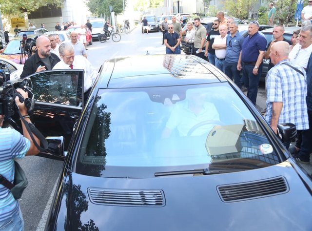 Sali Berisha: Kur do më shihni në sallën e gjyqit