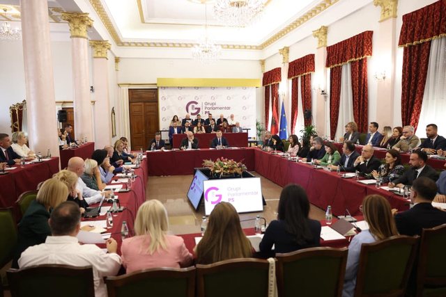 PS përcakton drejtuesit e komisioneve parlamentare